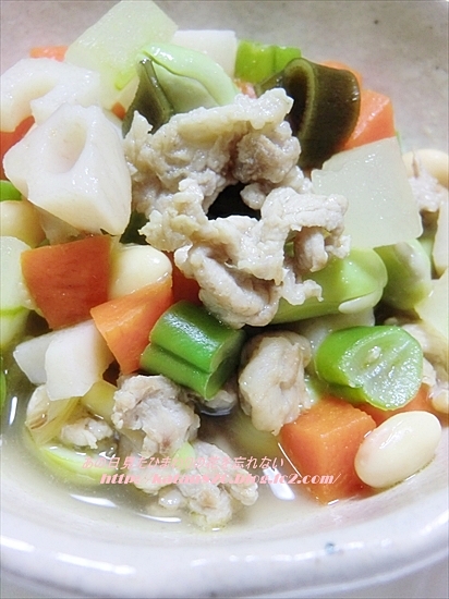 豚肉入り大豆の煮物♪