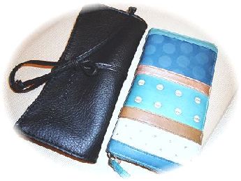 ブラシと長財布