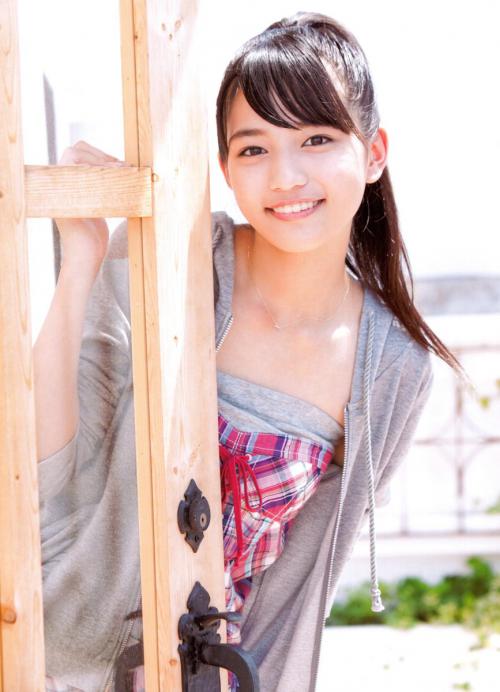 川口春奈のかわいいグラビア画像