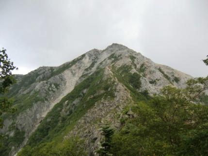 山頂を振り返る