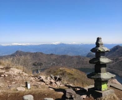 地蔵岳山頂から
