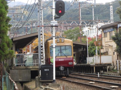別所駅の600型