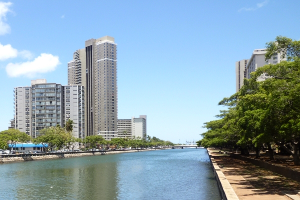 honolulubuilding20120705223726.jpg