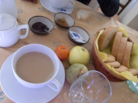 朝食