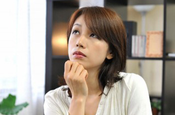 毛穴 VS たるみ