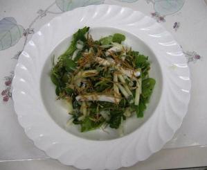 間引き菜サラダ