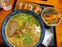 とんこつぎょうざてんどん