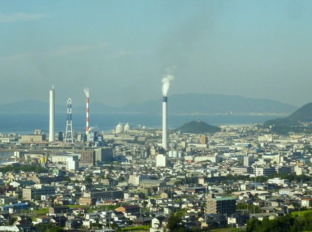 四国工業地帯 通過