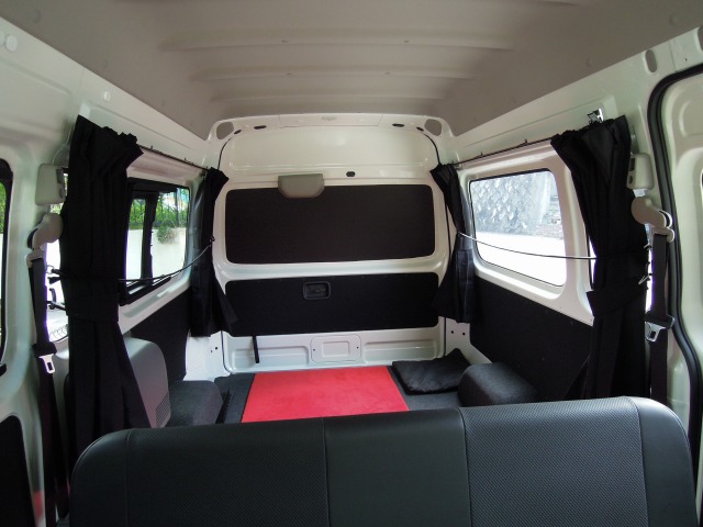日産NV350キャラバンPGX 間仕切りカーテン - 内装品、シート