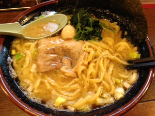 豚骨ラーメン