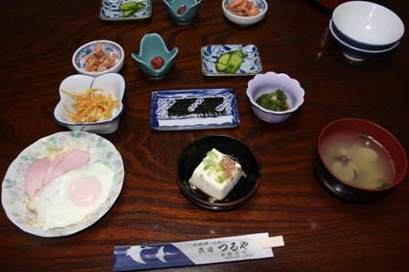 朝食