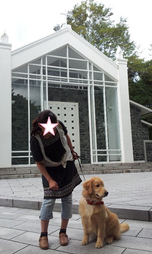 教会にて