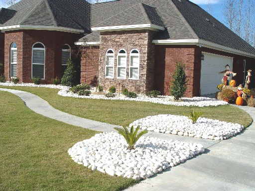 Featured image of post White Marble Rock Landscaping Ideas - Explore now all types of landscaping rock ideas for inspiration so you can make the use river rocks or beach pebbles.