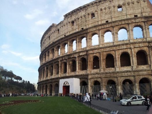 coroseum.jpg