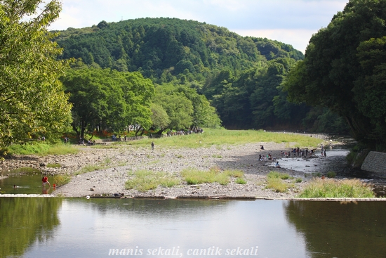cantik4_20121011073605.jpg