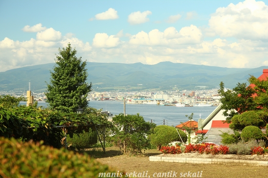 cantik5_20120924080725.jpg