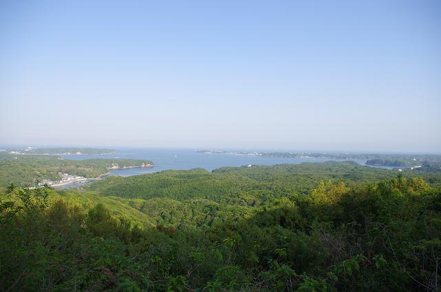 12パールロードから雄大な景色を見渡す