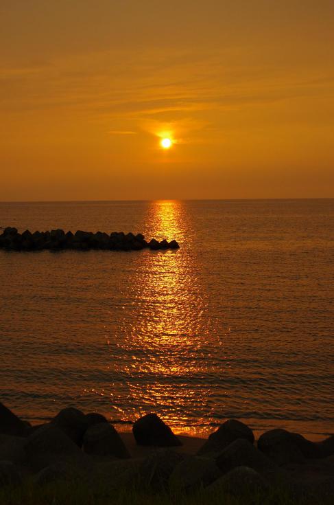 16夕暮れの海