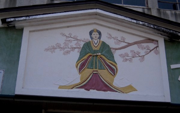 画像-10 十二単の女性 女流鏝絵師 江藤智子さんの作品