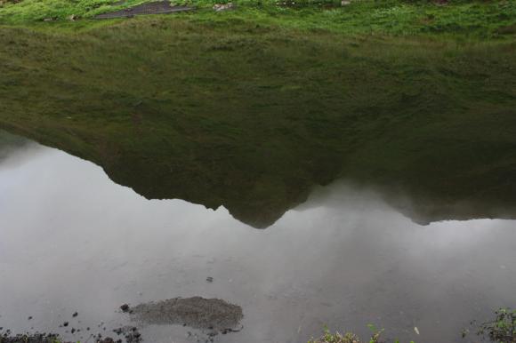 駒池 逆さ横岳