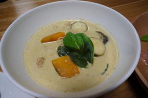 20120512-09 green curry (800x532)
