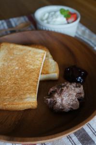 20120605-12 breakfast (532x800)