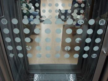 metro1000-door