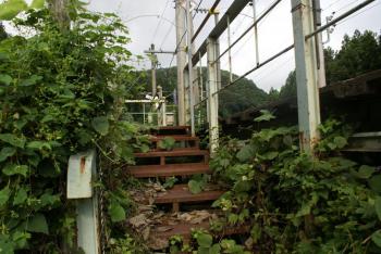 八ツ森駅へ