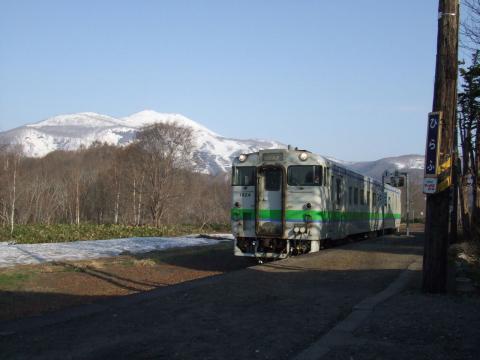 12062001.jpg