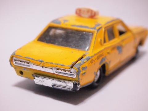 ダイヤペット セドリック構内タクシー リア