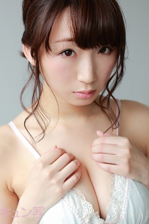荒井華奈Gカップ巨乳おっぱい画像3a06.jpg