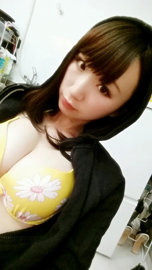 荒井華奈Gカップ巨乳おっぱい画像a07.jpg