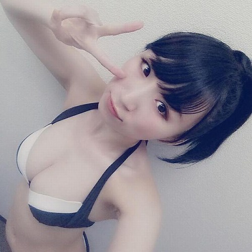 荒井華奈Gカップ巨乳おっぱい画像a17.jpg