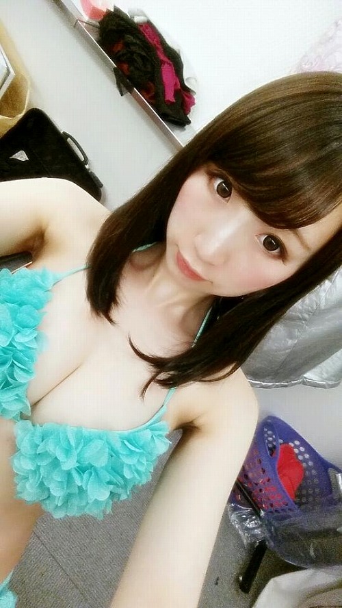 荒井華奈Gカップ巨乳おっぱい画像a27.jpg