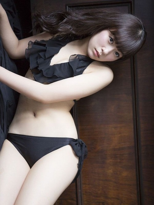 多田愛佳水着おっぱい画像2b09.jpg