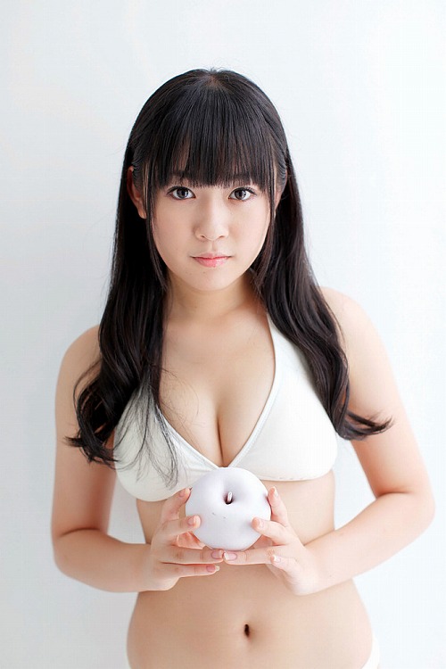 多田愛佳水着おっぱい画像b05.jpg