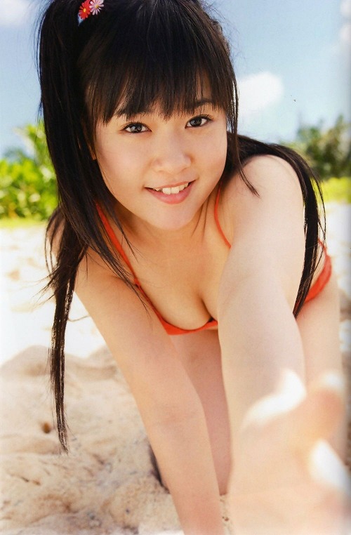 多田愛佳水着おっぱい画像b11.jpg