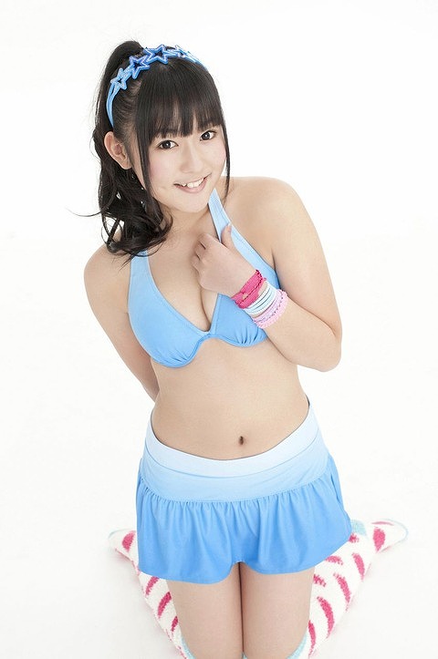 多田愛佳水着おっぱい画像b13.jpg