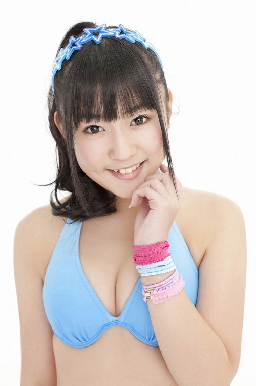 多田愛佳水着おっぱい画像b16.jpg
