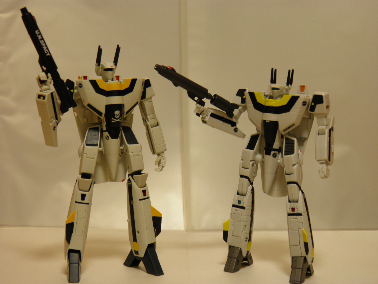 ヤマト。マクロスVF-1S.ロイホツカー。