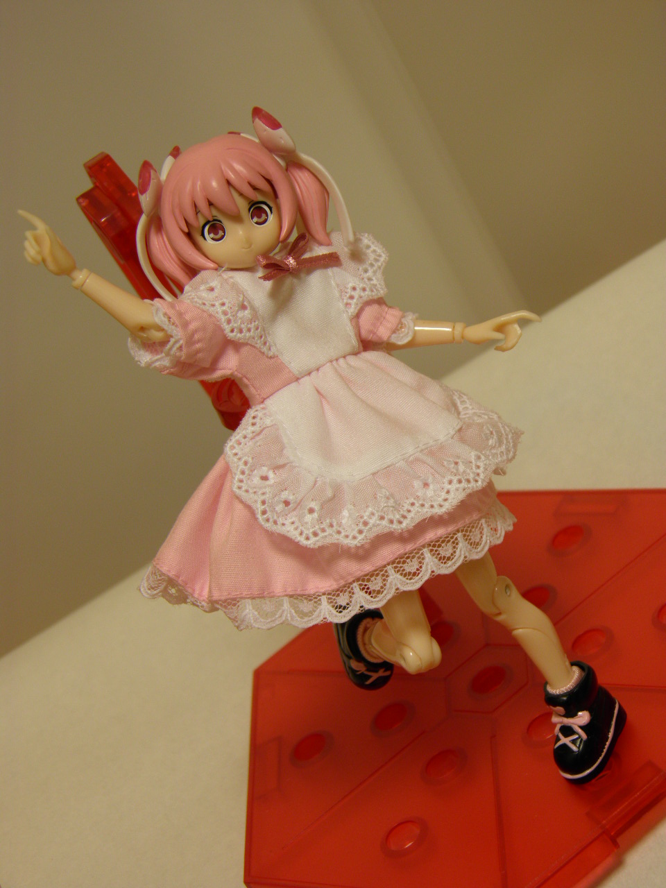 ピンクメイド (2)