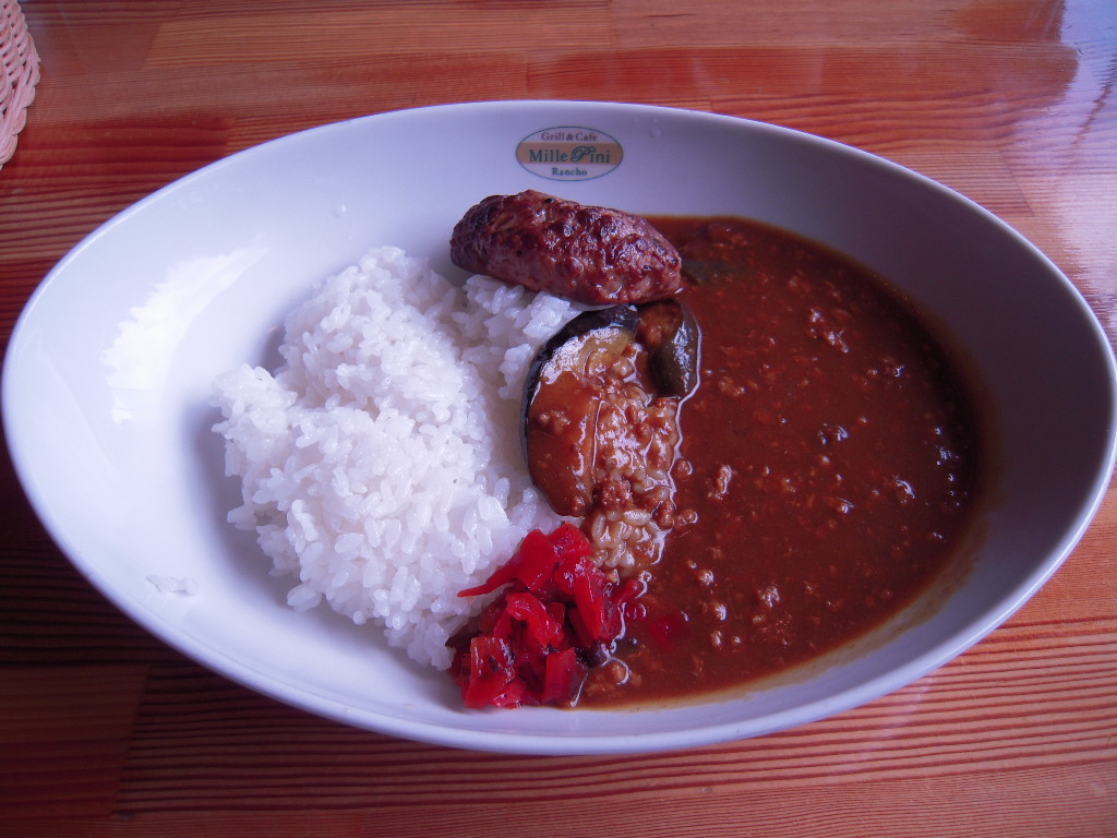 ミレピーニランチョ☆挽肉カレー☆