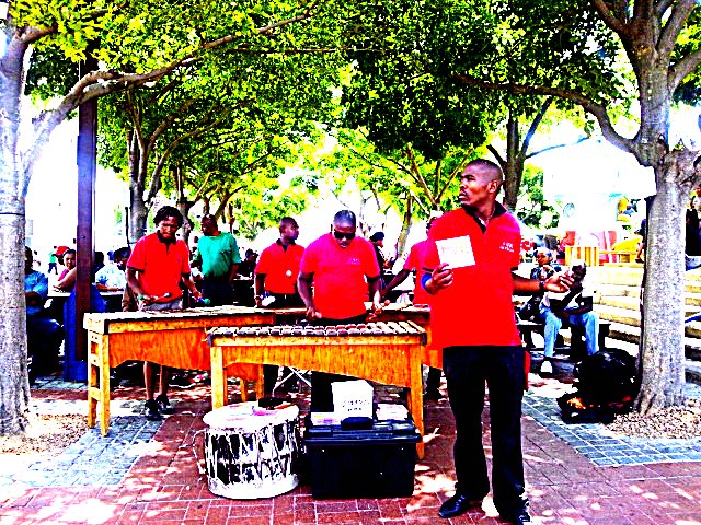 StreetPerformer_03.jpg