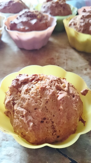 シナモンと梨のカップケーキ
