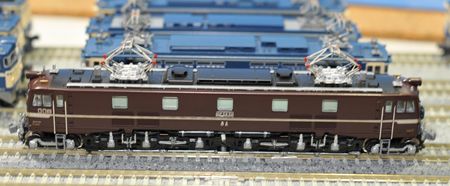 1-8EF5861_R.jpg