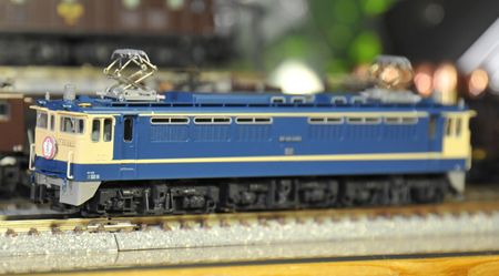 2-10EF65_R.jpg