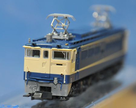 2-3EF65_R.jpg