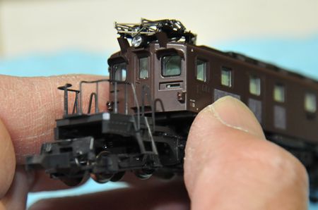 2-6EF576_R.jpg
