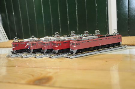 5-11EF81_R.jpg