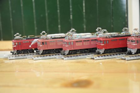 5-12EF81_R.jpg